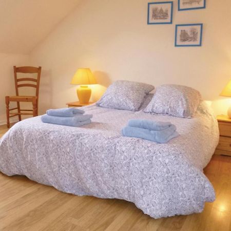 3 Bedroom Cozy Home In Brucheville Carentan-les-Marais 外观 照片