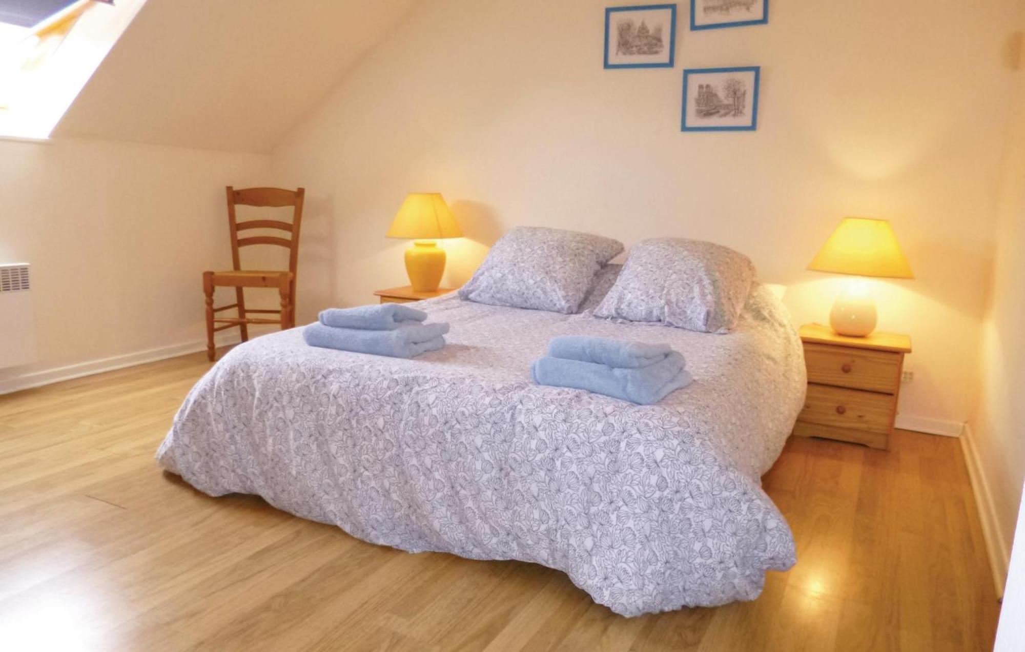 3 Bedroom Cozy Home In Brucheville Carentan-les-Marais 外观 照片
